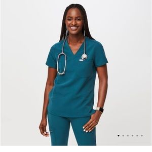 Figs Catarina One-Pocket Scrub Top